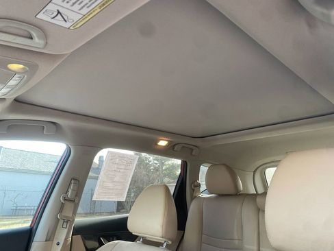 Used 2016 Nissan Rogue SL w/ SL Premium Package image 24