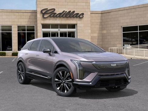 New 2025 Cadillac Optiq Luxury 2 w/ LPO, Floor Liner Package AWD/4WD image 7