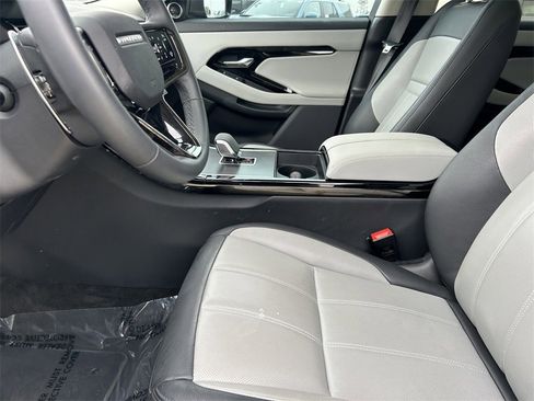 Used 2024 Land Rover Range Rover Evoque Dynamic SE image 11