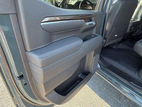 Used 2026 Chevrolet Silverado 1500 LT Trail Boss w/ LT Trail Boss Premium Package image 16