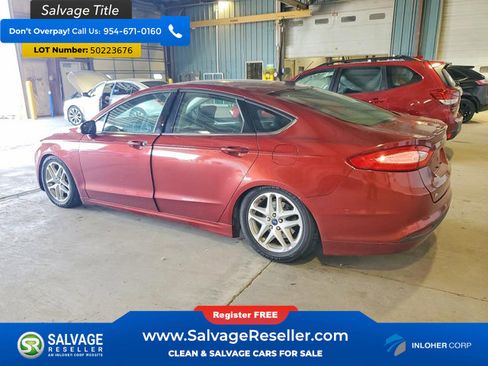 Used 2014 Ford Fusion SE FWD image 3