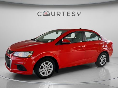 Used 2017 Chevrolet Sonic LS FWD image 1
