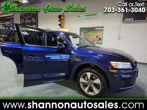 Used 2020 Audi Q5 2.0T Premium w/ Titanium Sport Package image 1