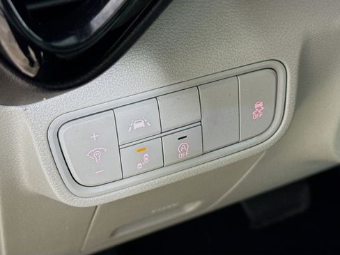 Used 2022 Kia Soul EX FWD image 9
