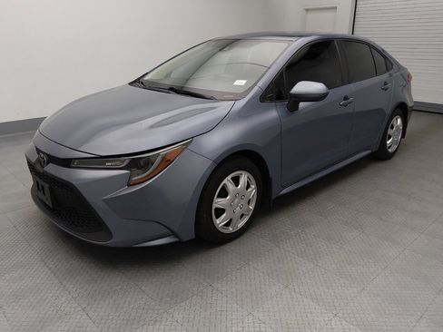 Used 2022 Toyota Corolla LE FWD image 2