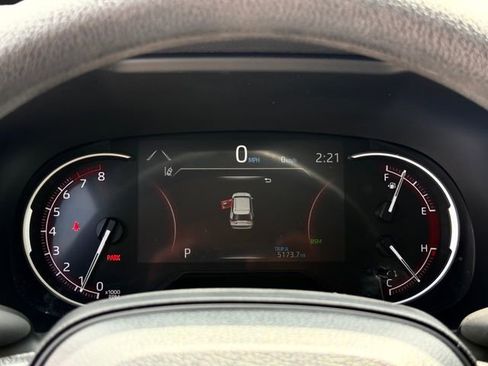 Used 2025 Toyota RAV4 XLE FWD image 18