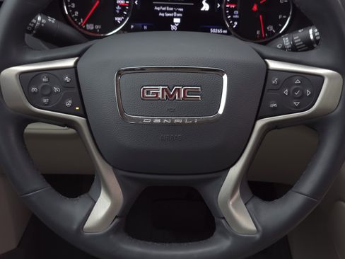 Used 2023 GMC Acadia Denali w/ Denali Ultimate Package image 27