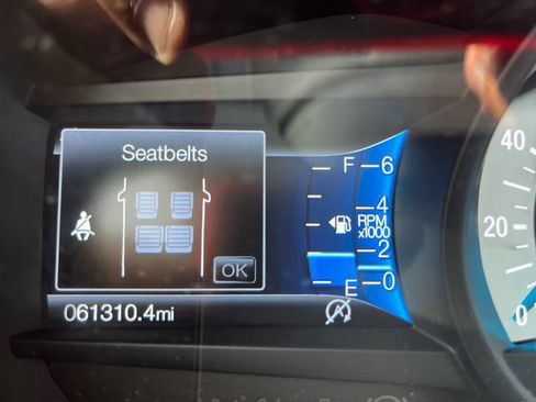 Used 2024 Ford Edge SEL AWD/4WD image 12