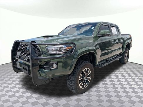 Used 2022 Toyota Tacoma TRD Sport w/ Technology Package AWD/4WD image 6
