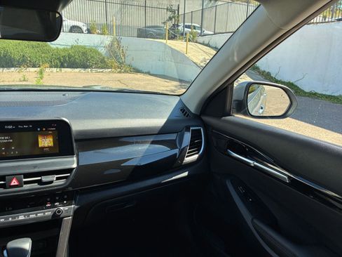 Used 2025 Kia Seltos S image 36