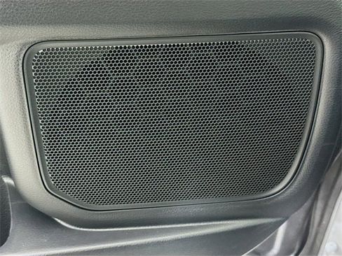 Used 2025 Toyota Sienna XLE image 15