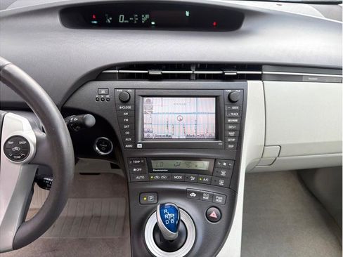 Used 2010 Toyota Prius Five FWD image 17