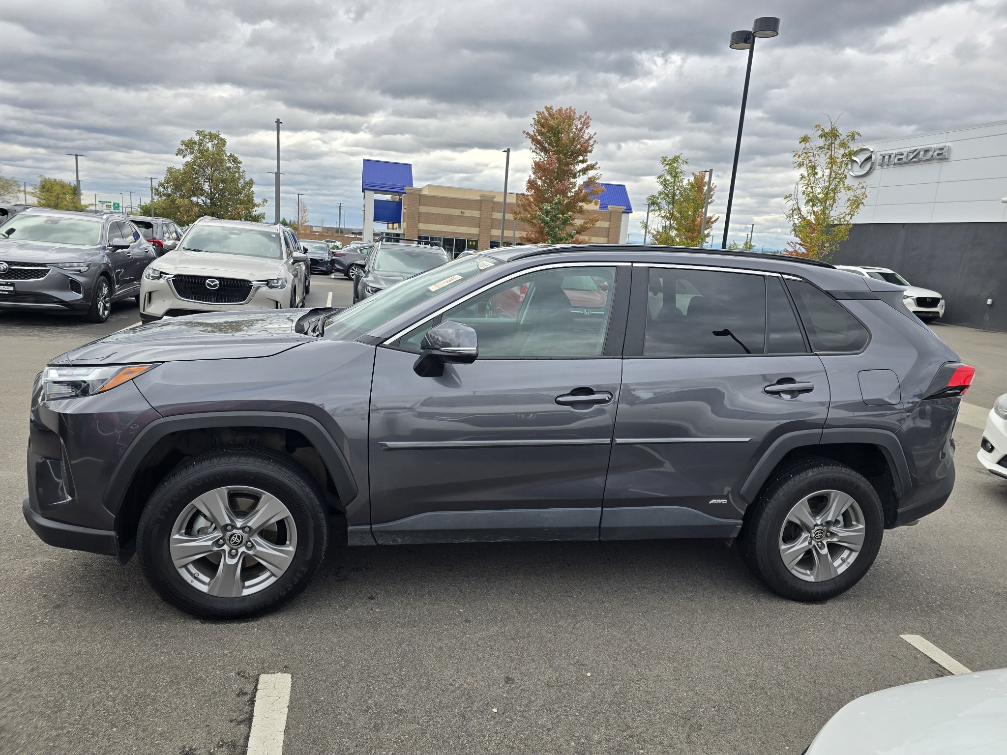 Used 2024 Toyota RAV4 LE AWD/4WD image 13