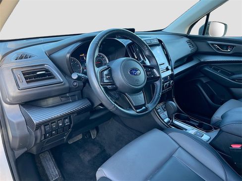 Used 2022 Subaru Ascent Onyx Edition image 9