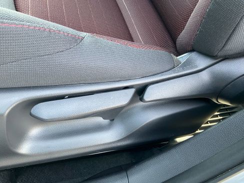 Used 2024 Toyota Corolla SE image 26