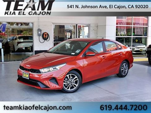 Used 2022 Kia Forte LXS w/ LXS Technology Package FWD image 1