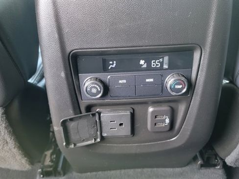 Used 2022 Buick Enclave Premium image 56
