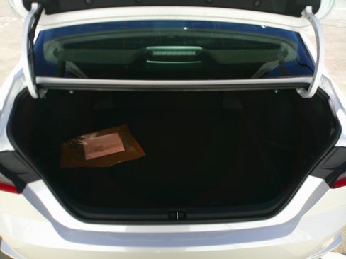 Used 2025 Toyota Camry XSE image 32