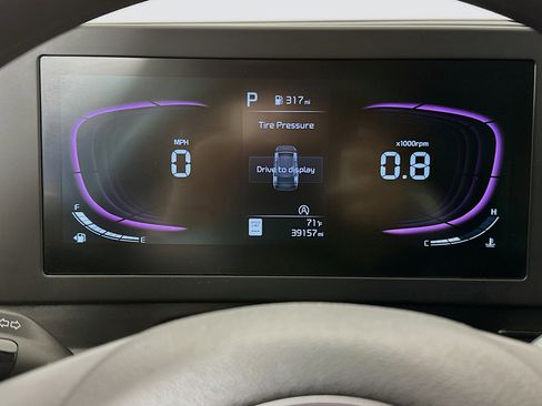 Used 2025 Kia Sportage LX image 18