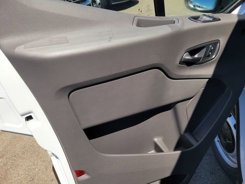 New 2026 Ford Transit 150 Low Roof RWD image 8