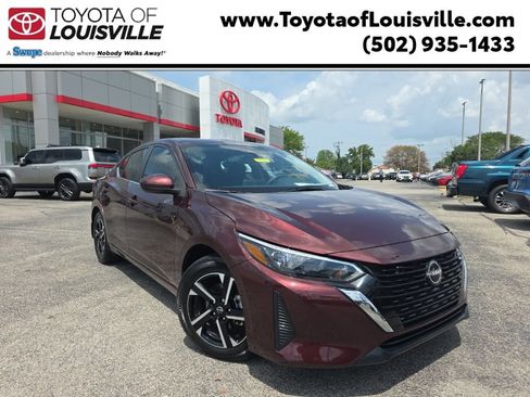 Used 2025 Nissan Sentra SV FWD image 1