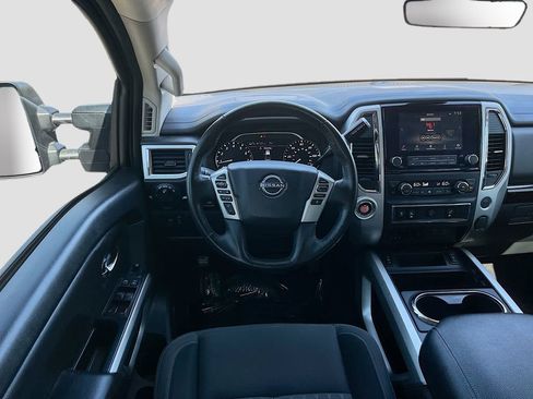 Used 2024 Nissan Titan SV w/ SV Convenience Package RWD image 22