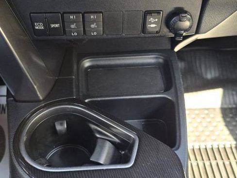 Used 2017 Toyota RAV4 SE w/ Power Extra Value Package AWD/4WD image 20