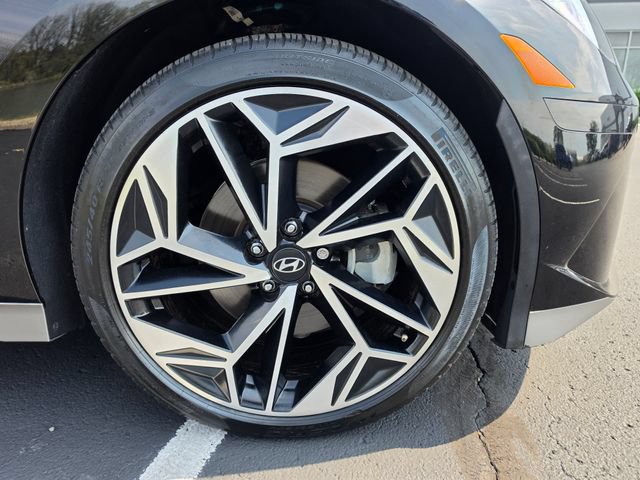 Used 2023 Hyundai Ioniq 6 SEL AWD/4WD image 4