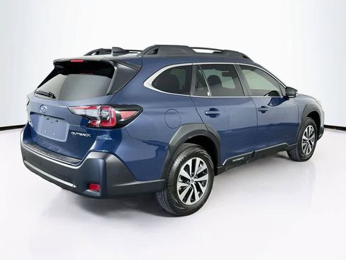 Used 2025 Subaru Outback Premium AWD/4WD image 24