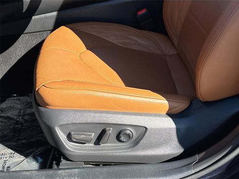 Used 2022 Toyota Avalon Limited w/ Advanced Safety Package image 20