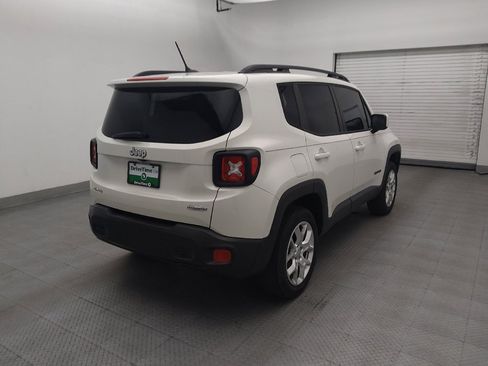 Used 2015 Jeep Renegade Latitude w/ Popular Equipment Group AWD/4WD image 9