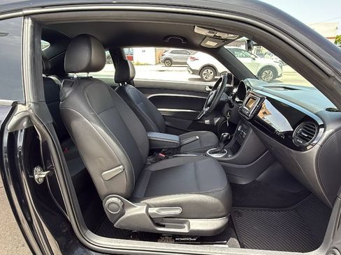 Used 2016 Volkswagen Beetle 1.8T FWD image 33