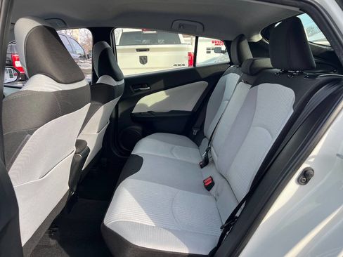 Used 2016 Toyota Prius Two image 13