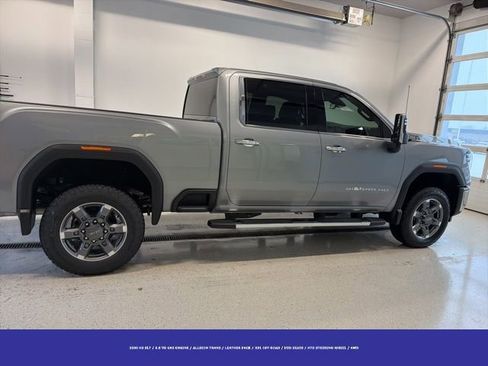 New 2026 GMC Sierra 3500 SLT image 2