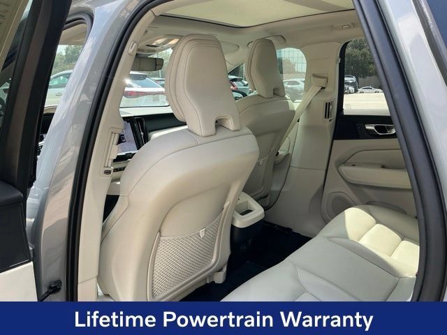 Certified 2024 Volvo XC60 B5 Plus w/ Protection Package Premier AWD/4WD image 22