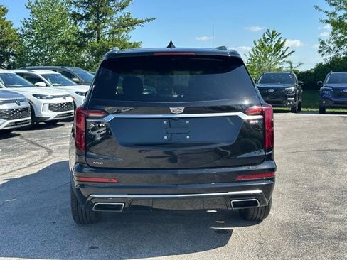 Used 2021 Cadillac XT6 Premium Luxury w/ LPO, Floor Liner Package AWD/4WD image 6