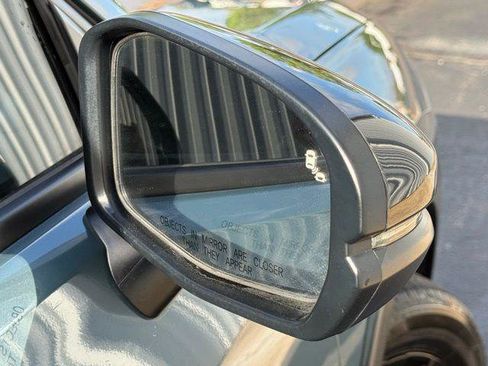 Used 2025 Honda HR-V Sport image 16