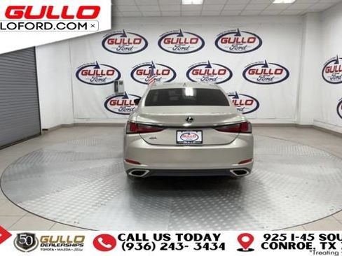 Used 2022 Lexus ES 350 w/ Premium Package FWD image 7