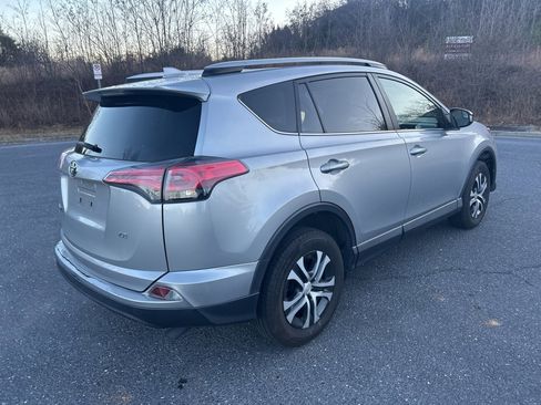 Used 2018 Toyota RAV4 LE image 2