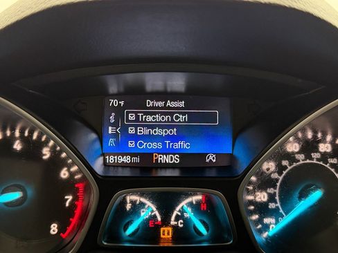 Used 2017 Ford Escape SE w/ SE Leather Comfort Package FWD image 11