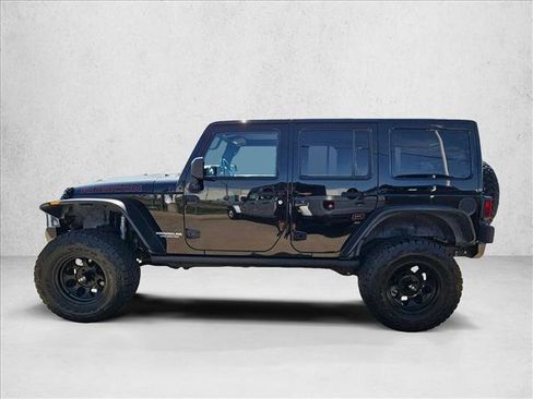 Used 2013 Jeep Wrangler Unlimited Rubicon w/ Connectivity Group AWD/4WD image 9