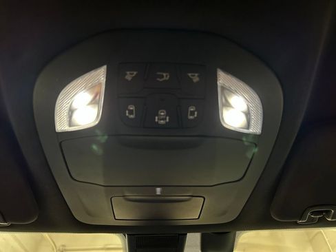 Used 2019 Chrysler Pacifica Touring-L Plus w/ S Appearance Package FWD image 25