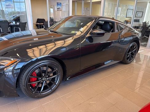 New 2025 Nissan Z Performance w/ Floor Mat Package image 8