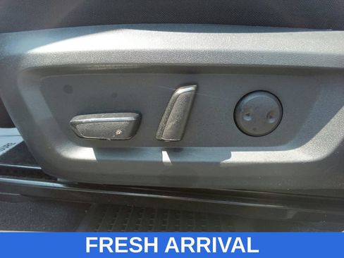 Used 2022 Nissan Rogue SV FWD image 19