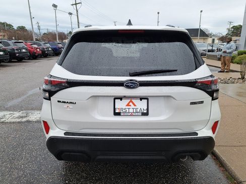 New 2025 Subaru Forester Touring image 5
