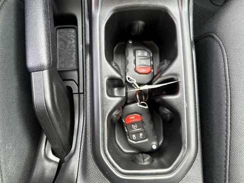 Used 2020 Jeep Wrangler Unlimited Sport S image 34
