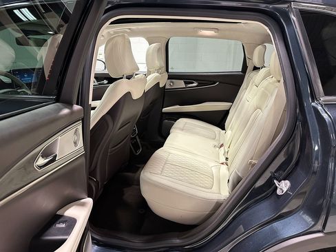 Used 2022 Lincoln Nautilus Black Label AWD/4WD image 24