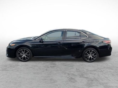Used 2023 Toyota Camry SE w/ Cold Weather Package AWD/4WD image 8