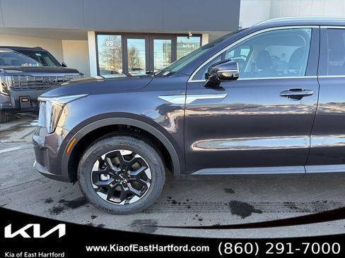 New 2026 Kia Sorento S AWD/4WD image 10
