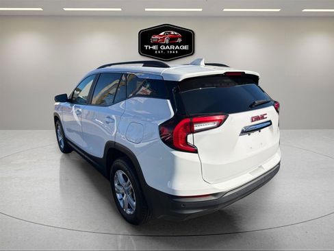 Used 2022 GMC Terrain SLE w/ Driver Convenience Package AWD/4WD image 3